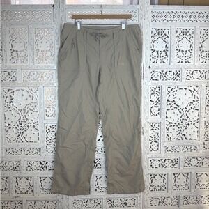 The North Face Tan Nylon Cargo‎ Lightweight Pant Hiking Camping Outdoors Granola